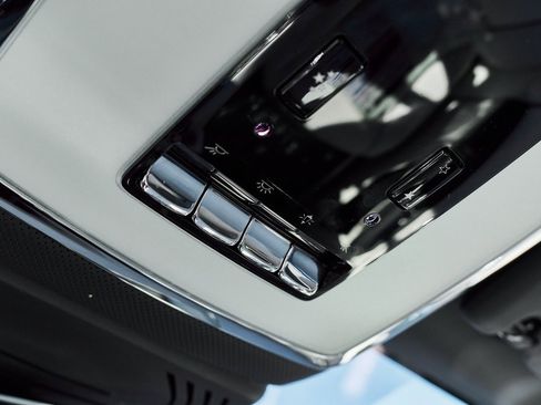 Used 2023 Rolls-Royce Ghost Base w/ Ghost Package image 86