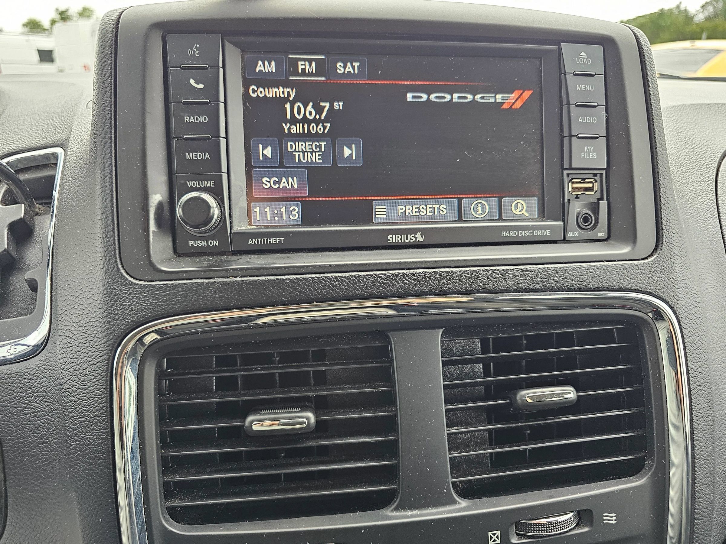 Used 2015 Dodge Grand Caravan SE w/ Quick Order Package 29E SE FWD image 12