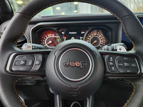 New 2025 Jeep Wrangler Unlimited Rubicon 392 image 24