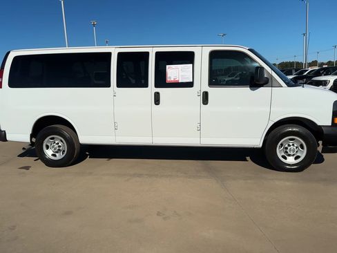 Used 2023 Chevrolet Express 3500 LS image 9
