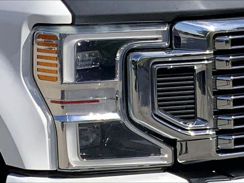 Used 2022 Ford F350 Platinum w/ FX4 Off-Road Package AWD/4WD image 23