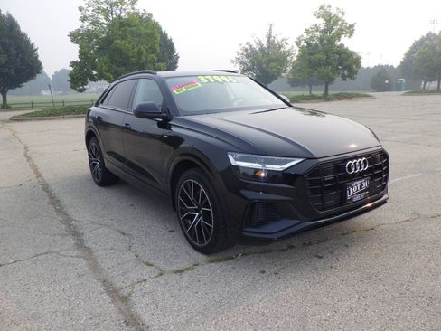 Used 2020 Audi Q8 Premium Plus w/ Premium Plus Package AWD/4WD image 5