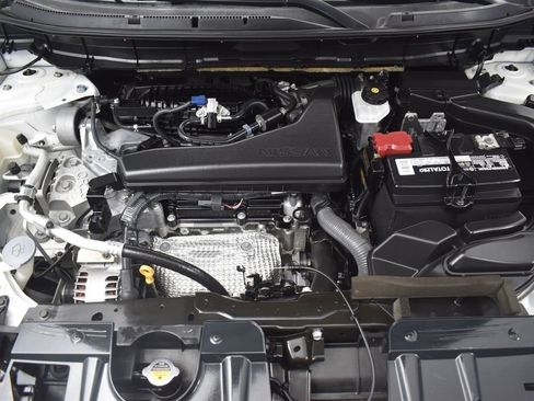 Used 2020 Nissan Rogue SL w/ Premium Package image 32