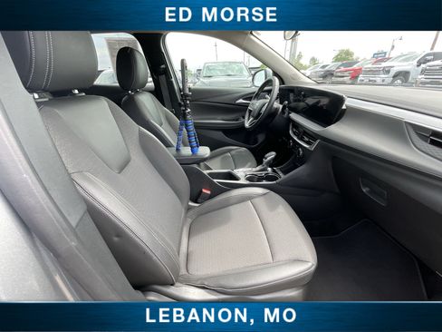 Certified 2025 Buick Encore GX Preferred FWD image 27