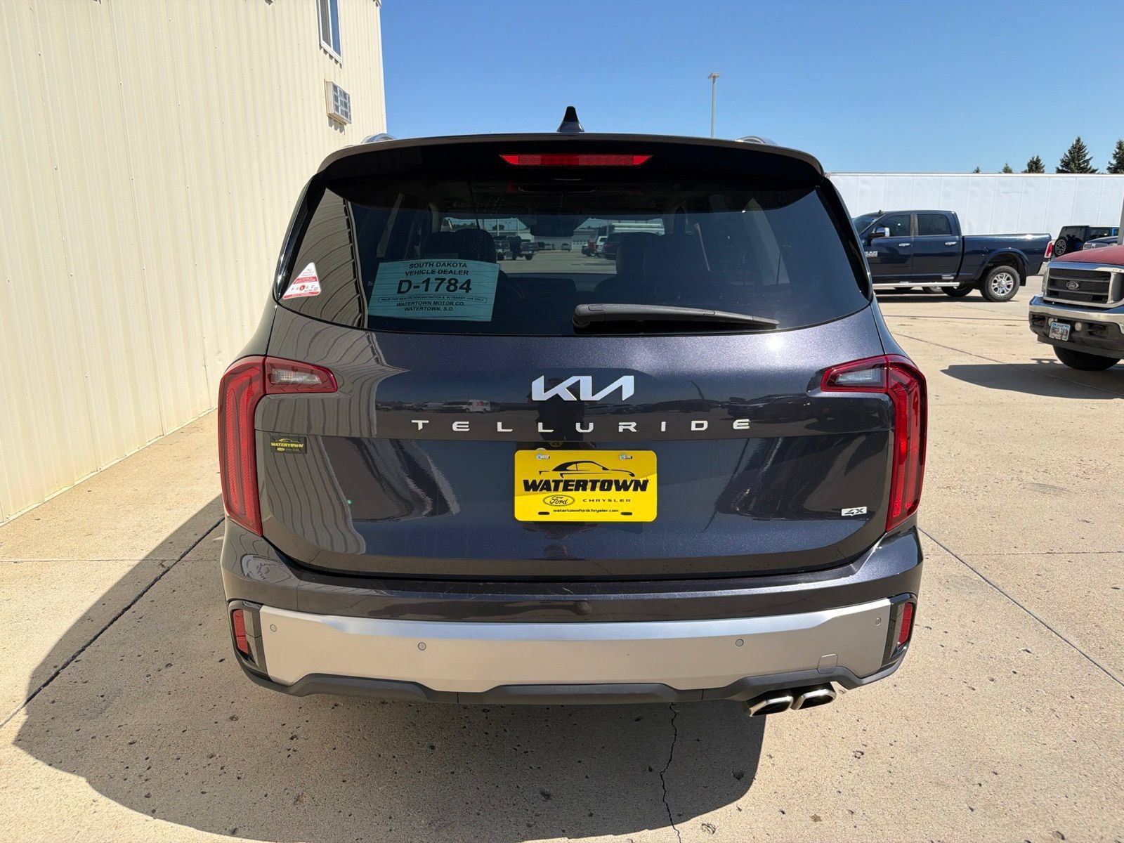 Used 2025 Kia Telluride S AWD/4WD image 6