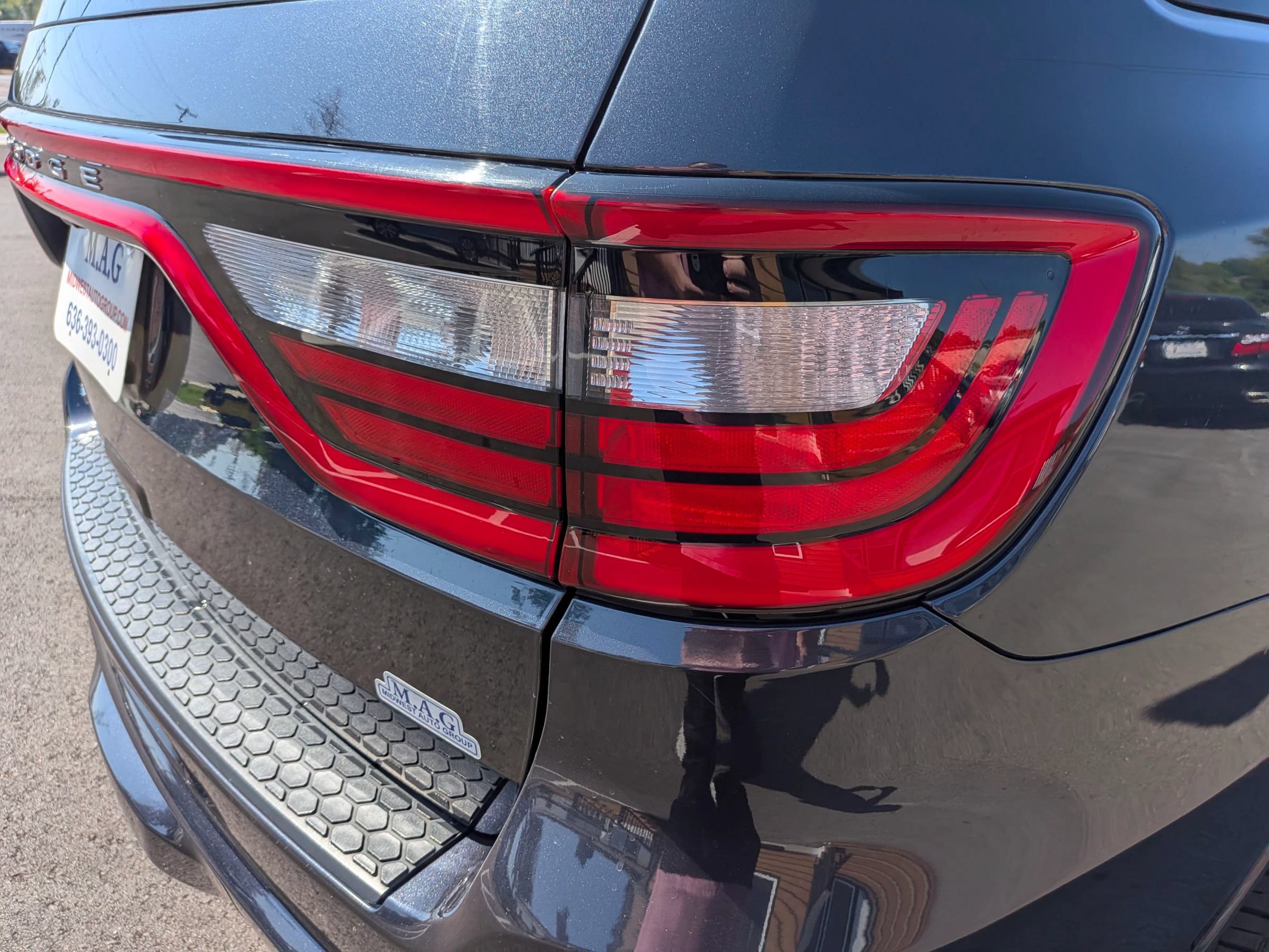Used 2016 Dodge Durango R/T w/ Technology Group AWD/4WD image 17