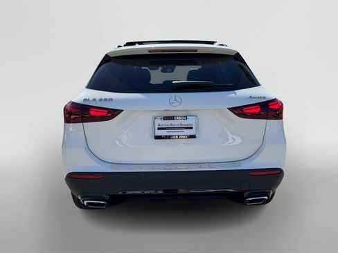 New 2026 Mercedes-Benz GLA 250 4MATIC image 4