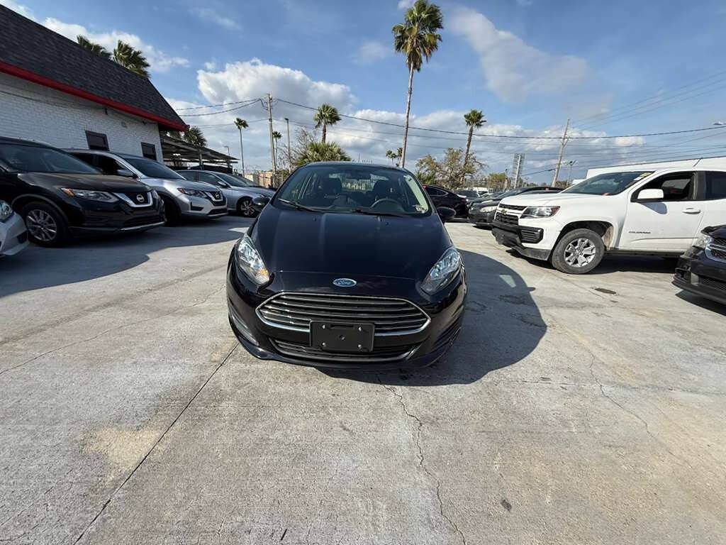Used 2019 Ford Fiesta SE FWD image 1