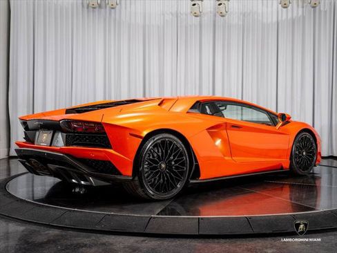 Used 2019 Lamborghini Aventador S AWD/4WD image 24
