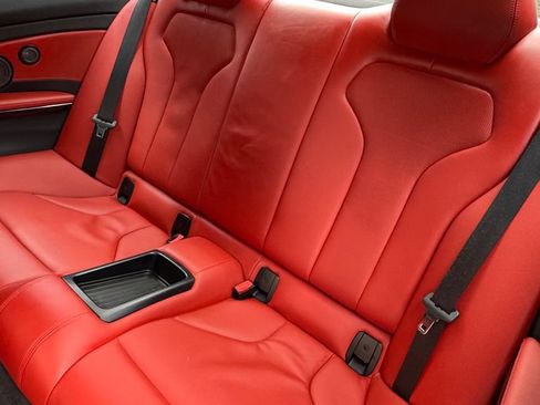 Used 2018 BMW M4 Coupe RWD image 4