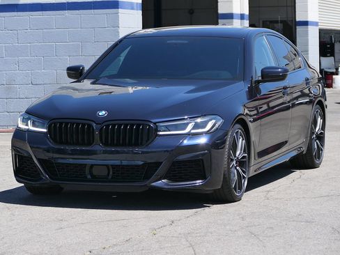 Used 2023 BMW M550i xDrive w/ Executive Package AWD/4WD image 7
