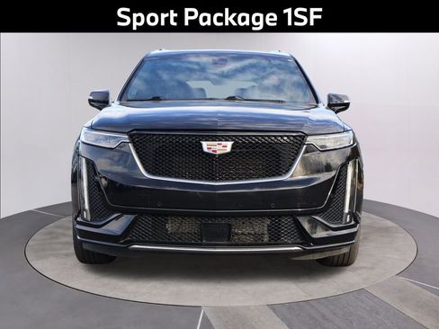 Used 2023 Cadillac XT6 Sport w/ Platinum Package image 3