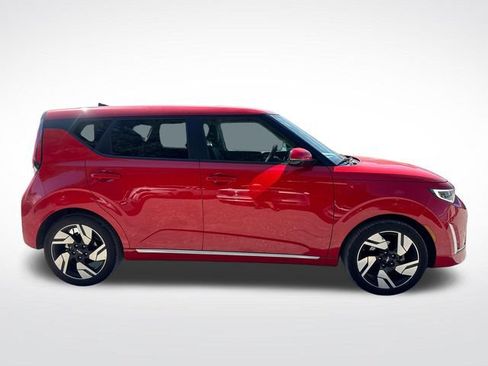 Used 2023 Kia Soul GT-Line w/ GT-Line Technology Package FWD image 6