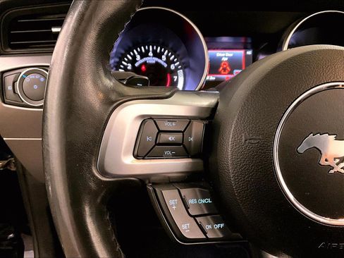 Used 2020 Ford Mustang Premium RWD image 17