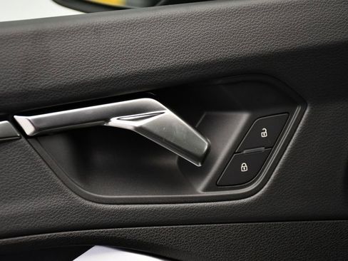 Used 2025 Audi Q3 2.0T Premium w/ Convenience Package image 35