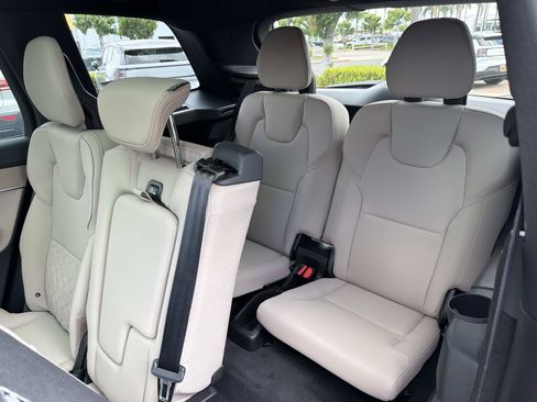 New 2026 Volvo XC90 T8 Plus AWD/4WD image 18