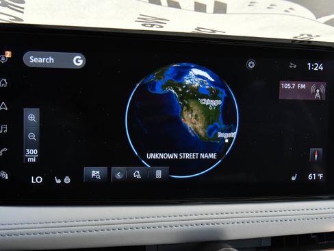 Used 2024 Nissan Ariya AWD image 26