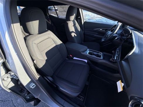 New 2026 Chevrolet Equinox EV LT image 26