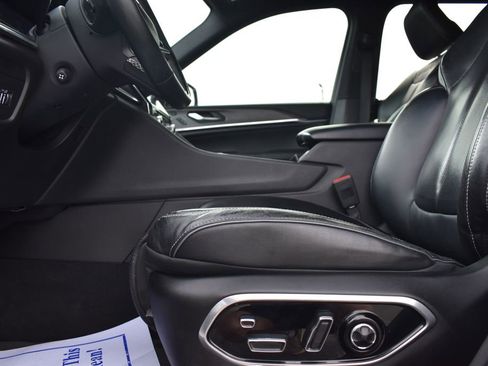 Used 2021 Jeep Grand Cherokee L Overland w/ Advanced Protech Group III image 8