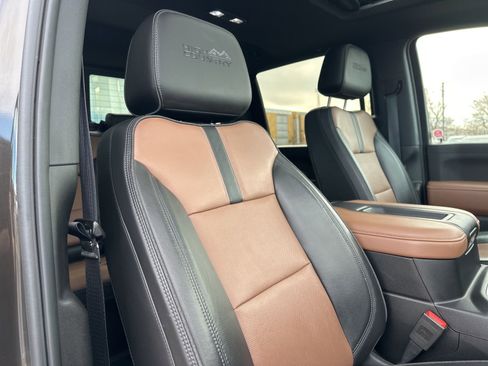 Used 2020 Chevrolet Silverado 3500 High Country w/ Z71 Off-Road Package image 43