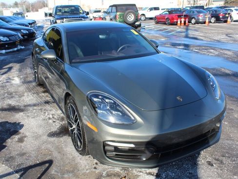 Used 2022 Porsche Panamera 4 AWD/4WD image 4