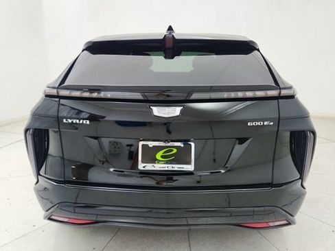 Used 2025 Cadillac Lyriq Sport AWD/4WD image 5