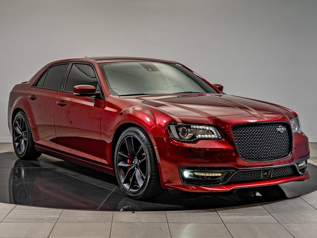 Used 2023 Chrysler 300 C RWD image 12
