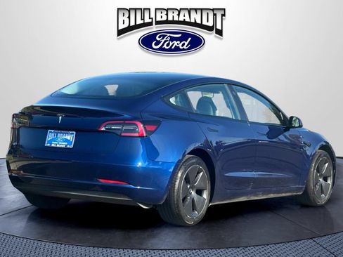 Used 2023 Tesla Model 3 Standard Range RWD image 3