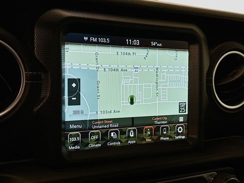 Used 2021 Jeep Wrangler Sahara image 22