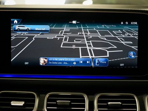 Used 2024 Mercedes-Benz GLS 580 4MATIC image 12