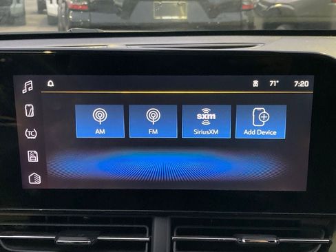 Used 2025 Chevrolet Trax RS w/ Driver Confidence Package image 21