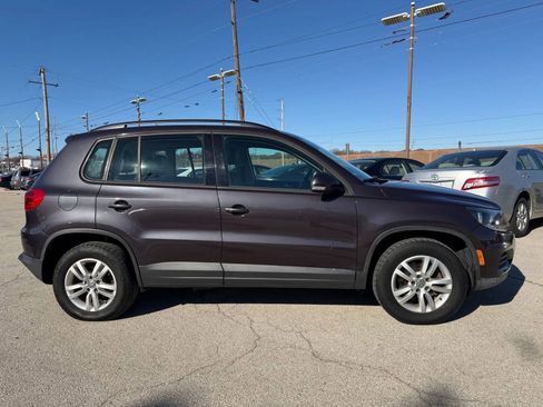 Used 2016 Volkswagen Tiguan S image 6