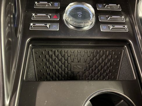 New 2026 Lincoln Nautilus Reserve image 18