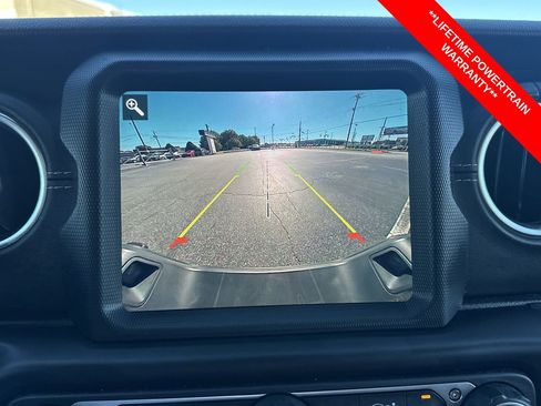 Used 2021 Jeep Gladiator Overland w/ Popular Equipment Package image 3