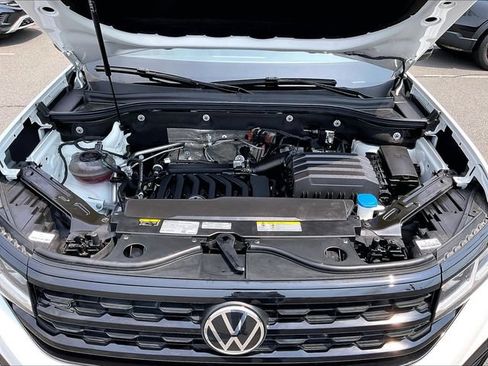 Used 2023 Volkswagen Atlas Cross Sport SEL R-Line AWD/4WD image 21