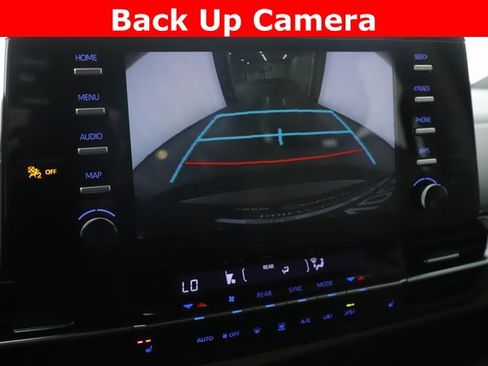 Used 2022 Toyota Sienna XLE image 5