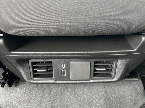 Used 2026 Chevrolet Silverado 2500 Custom w/ Custom Value Package image 30