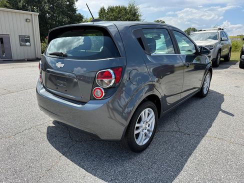 Used 2016 Chevrolet Sonic LT w/ Wheels and Fog Lamp Package FWD image 7