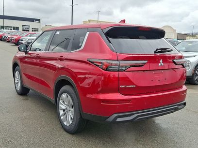 New 2026 Mitsubishi Outlander ES