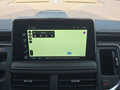 Used 2022 Chevrolet Suburban Z71 w/ Z71 Off-Road Package image 35