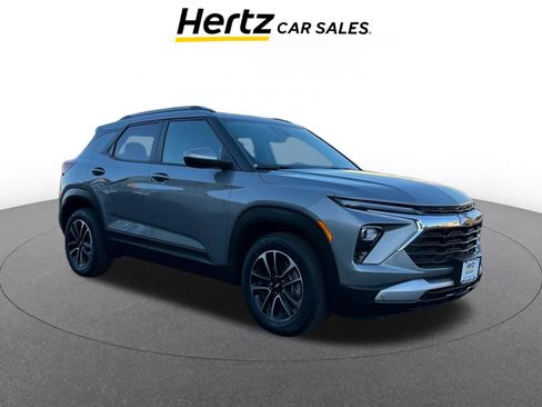 Used 2025 Chevrolet TrailBlazer LT image 1