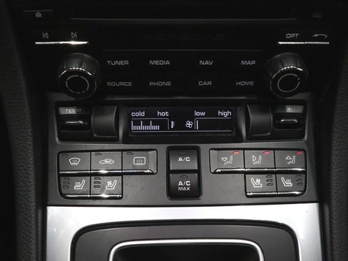 Used 2019 Porsche 718 Cayman image 22