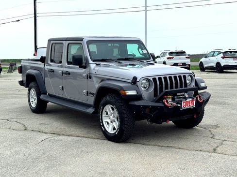 Used 2020 Jeep Gladiator Sport w/ Quick Order Package 24S AWD/4WD image 5
