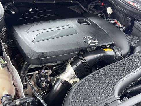 Used 2022 Mercedes-Benz GLE 350 4MATIC w/ AMG Line Exterior image 59