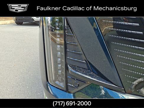 New 2026 Cadillac Vistiq Luxury w/ LPO, Floor Liner Package AWD/4WD image 10