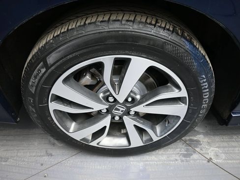 Certified 2023 Honda Odyssey Touring image 12