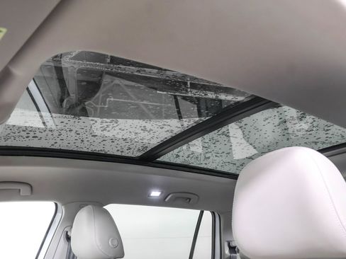 New 2026 Volkswagen Atlas SEL image 31