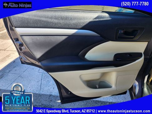 Used 2016 Toyota Highlander Plus image 21
