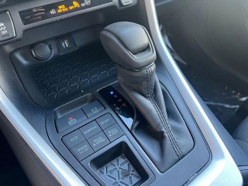 Used 2025 Toyota RAV4 XLE w/ Convenience Package image 42