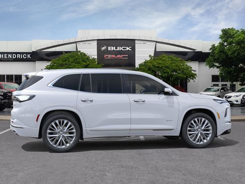 New 2026 Buick Enclave Avenir w/ Super Cruise Package image 7